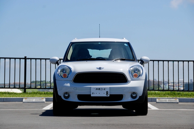 MINI ONE CROSSOVER　画像
