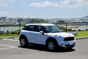 MINI ONE CROSSOVER　画像