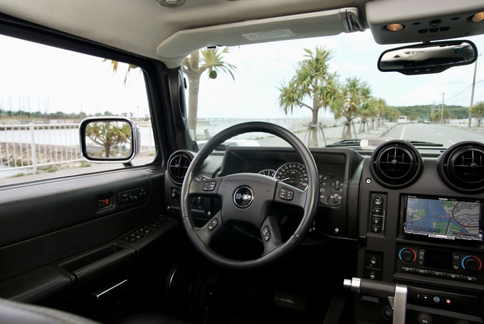 HUMMER H2画像