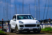 PORSCHE Cayenne 特別限定車「Platinum Edition」 2018年式 3.6L V6エンジン搭載車! リムジン那覇空港個別無料送迎(最大7人まで)!※諸事情等により、リムジン以外での送迎になる場合もあり画像