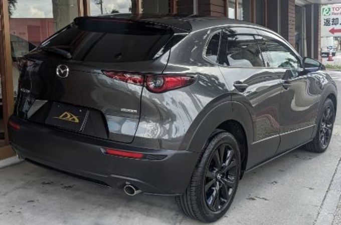 MAZDA　CX-30　Black　Tone　Edition　5人乗　リムジン那覇空港個別無料送迎(最大7人まで)！　　※諸事情等により、リムジン以外での送迎になる場合もあり画像