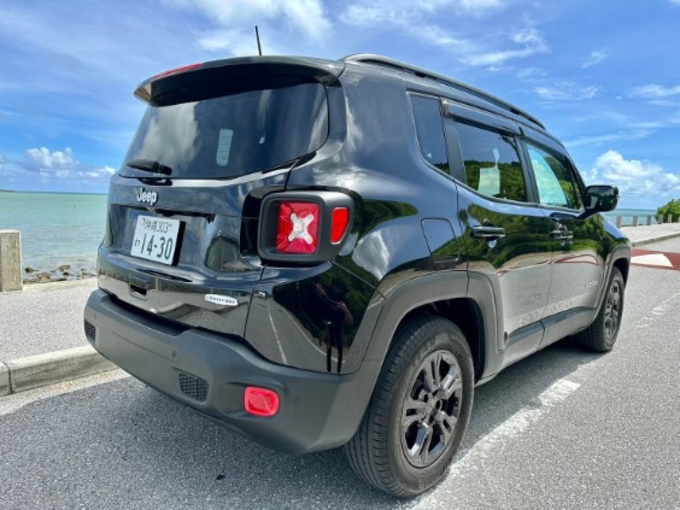 JEEP　Renegade　新入庫車両！レンタル開始！！　リムジン那覇空港個別無料送迎(最大7人まで)！　　　　　※諸事情等により、リムジン以外での送迎になる場合もあり画像