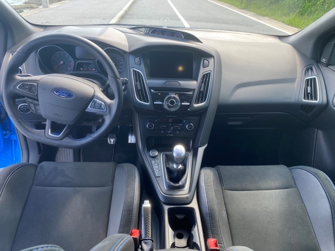 FORD FOCUS RS　2018年モデル！画像