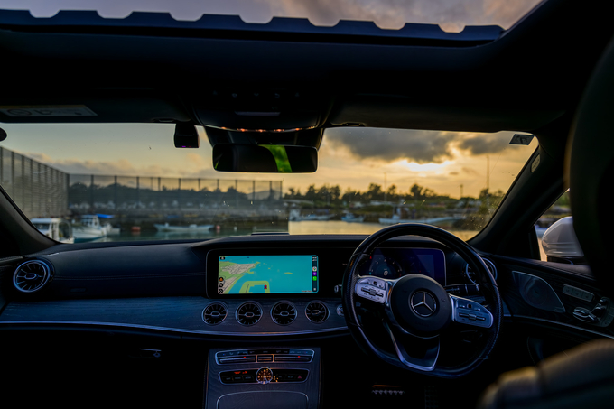 Mercedes-Benz CLS220ｄ スポーツ ディーゼル車　 リムジン那覇空港個別無料送迎(最大7人まで)！※諸事情等により、リムジン以外での送迎になる場合もあり画像