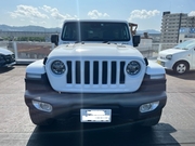 JEEP Wrangler Unlimited Sahara V6 3.6Lエンジン！リムジン那覇空港個別無料送迎(最大7人まで)！※諸事情等により、リムジン以外での送迎になる場合もあり画像