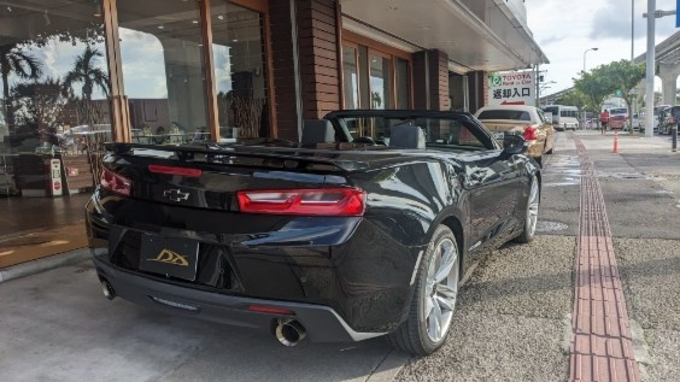 CHEVROLET CAMARO cabriolet　２L･エコブースト搭載車！　2017年モデル・第6世代カマロ　   　　リムジン那覇空港個別無料送迎(最大7人まで)！※諸事情等により、リムジン以外での送迎になる場合もあり画像