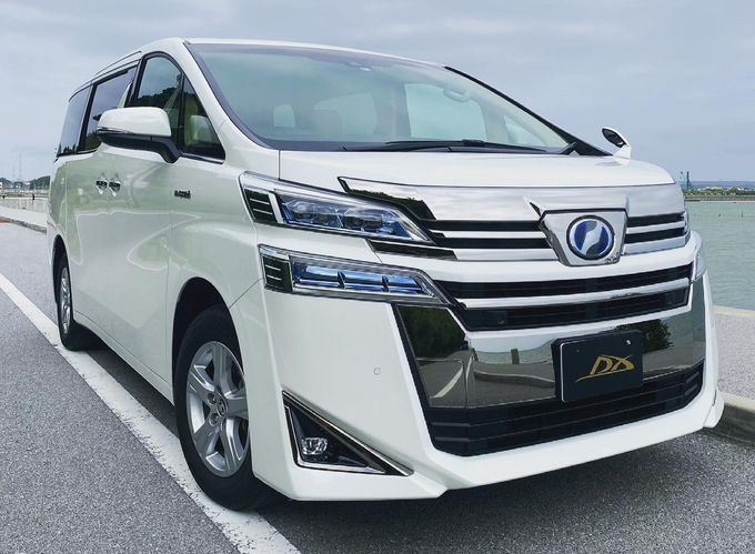 TOYOTA　VELLFIRE HYBRID　No.2　7人乗り　 ※リムジン那覇空港個別無料送迎(最大7人まで)！※諸事情等により、リムジン以外での送迎になる場合もあり画像