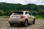 新入庫！　フィアット　500X(チンクエチェント･エックス)　クロス　4×4　　　　　　　　　　　　　　　　リムジン那覇空港個別無料送迎(最大7人まで)！　　　　　　　　　　　　　　　　　　　　　　　　　　※諸事情等により、リムジン以外での送迎になる場合もあり画像