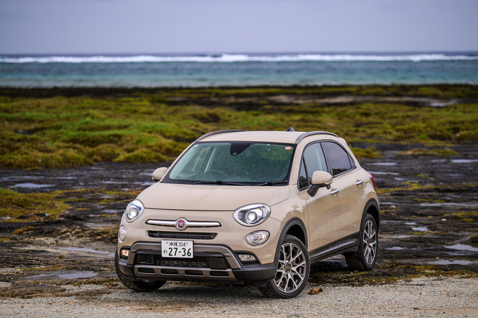 新入庫！　フィアット　500X(チンクエチェント･エックス)　クロス　4×4　　　　　　　　　　　　　　　　リムジン那覇空港個別無料送迎(最大7人まで)！　　　　　　　　　　　　　　　　　　　　　　　　　　※諸事情等により、リムジン以外での送迎になる場合もあり画像