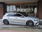 新入庫！　メルセデス･AMG　A35　４MATIC　2023年式　2.0L 直4ターボエンジン搭載車！　4WD！　リムジン那覇空港個別無料送迎(最大7人まで)！※諸事情等により、リムジン以外での送迎になる場合もあり画像
