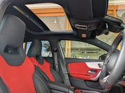 新入庫！　メルセデス･AMG　A35　４MATIC　2023年式　2.0L 直4ターボエンジン搭載車！　4WD！　リムジン那覇空港個別無料送迎(最大7人まで)！※諸事情等により、リムジン以外での送迎になる場合もあり画像