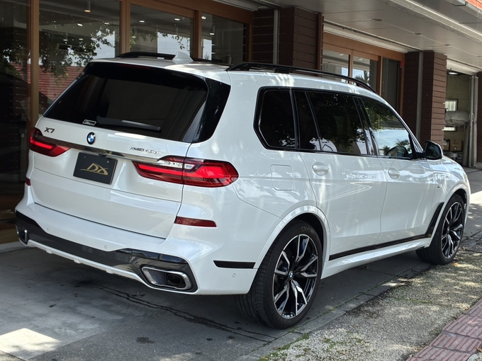 新入庫！　BMW X7 xDrive 40d Mスポーツ　６人乗り　　　　　　　　　　　　　　　　　　　　　リムジン那覇空港個別無料送迎(最大7人まで)！　　　　　　　　　　　　　　　　　　　　　　　　　※諸事情等により、リムジン以外での送迎になる場合もあり画像